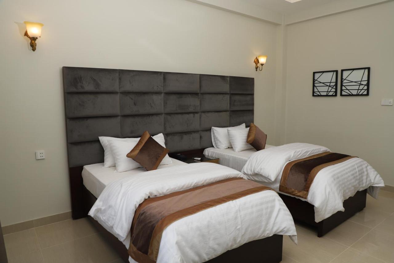 Mam Derai Swat Palace Hotel By Northin מראה חיצוני תמונה