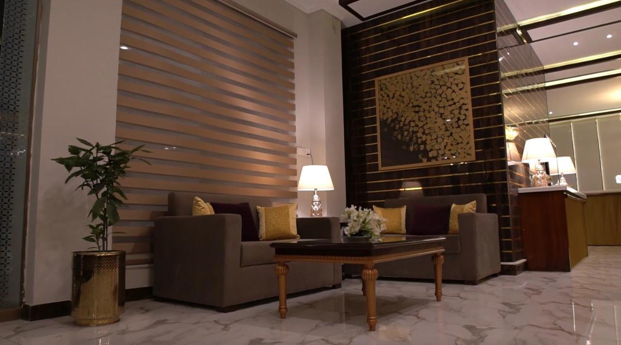 Mam Derai Swat Palace Hotel By Northin מראה חיצוני תמונה